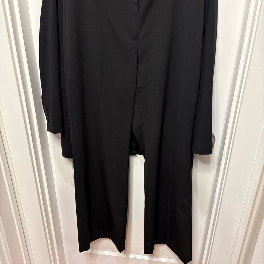 Banana Republic black wool-blend suit 2023-24 season - Picture 8 of 15